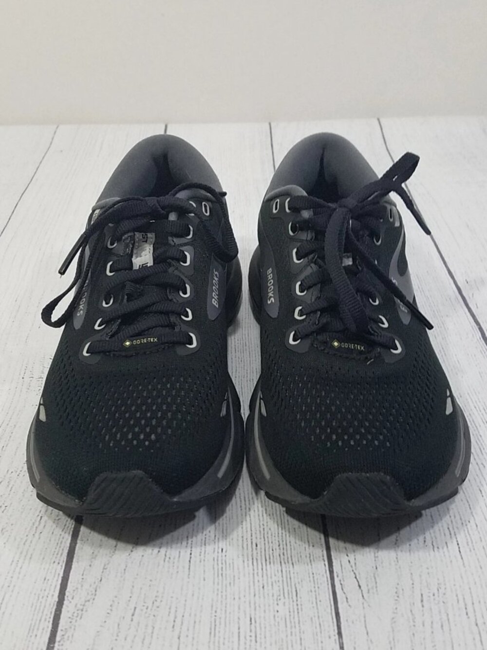 Brooks Ghost 15 GTX Womens Size 8 Running Shoes 1203821B022 - Picture 2 of 6